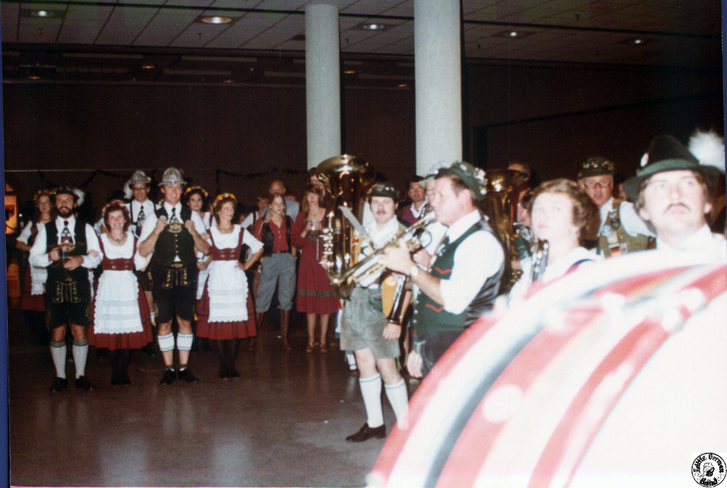 1981 10 10 12 Oktoberfest @ Civic Center.jpg